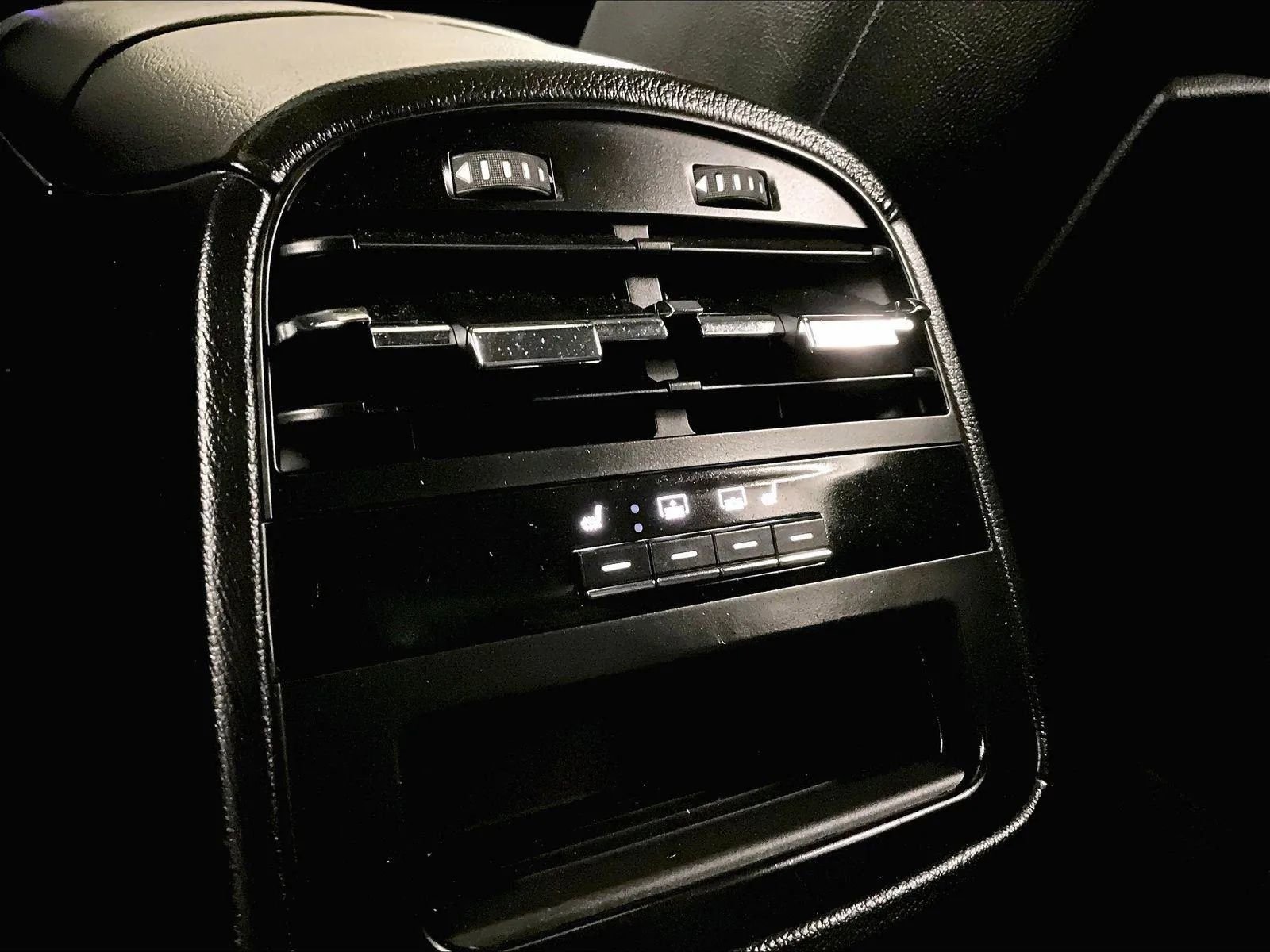 Used 2018 Maserati Quattroporte S Q4 AWD/4WD image 32