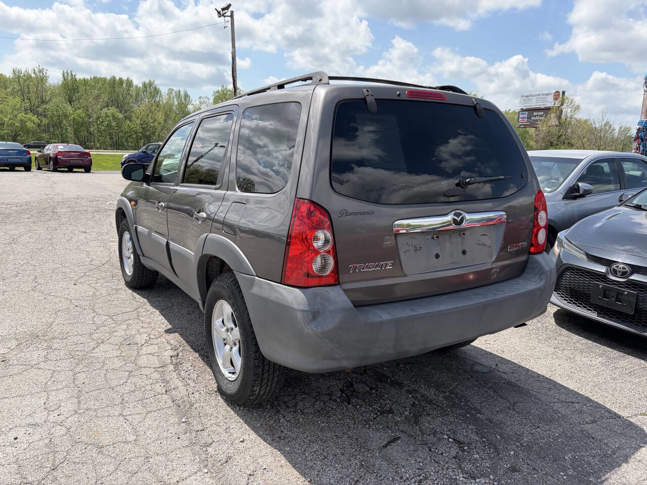 Used 2005 MAZDA Tribute I FWD image 4