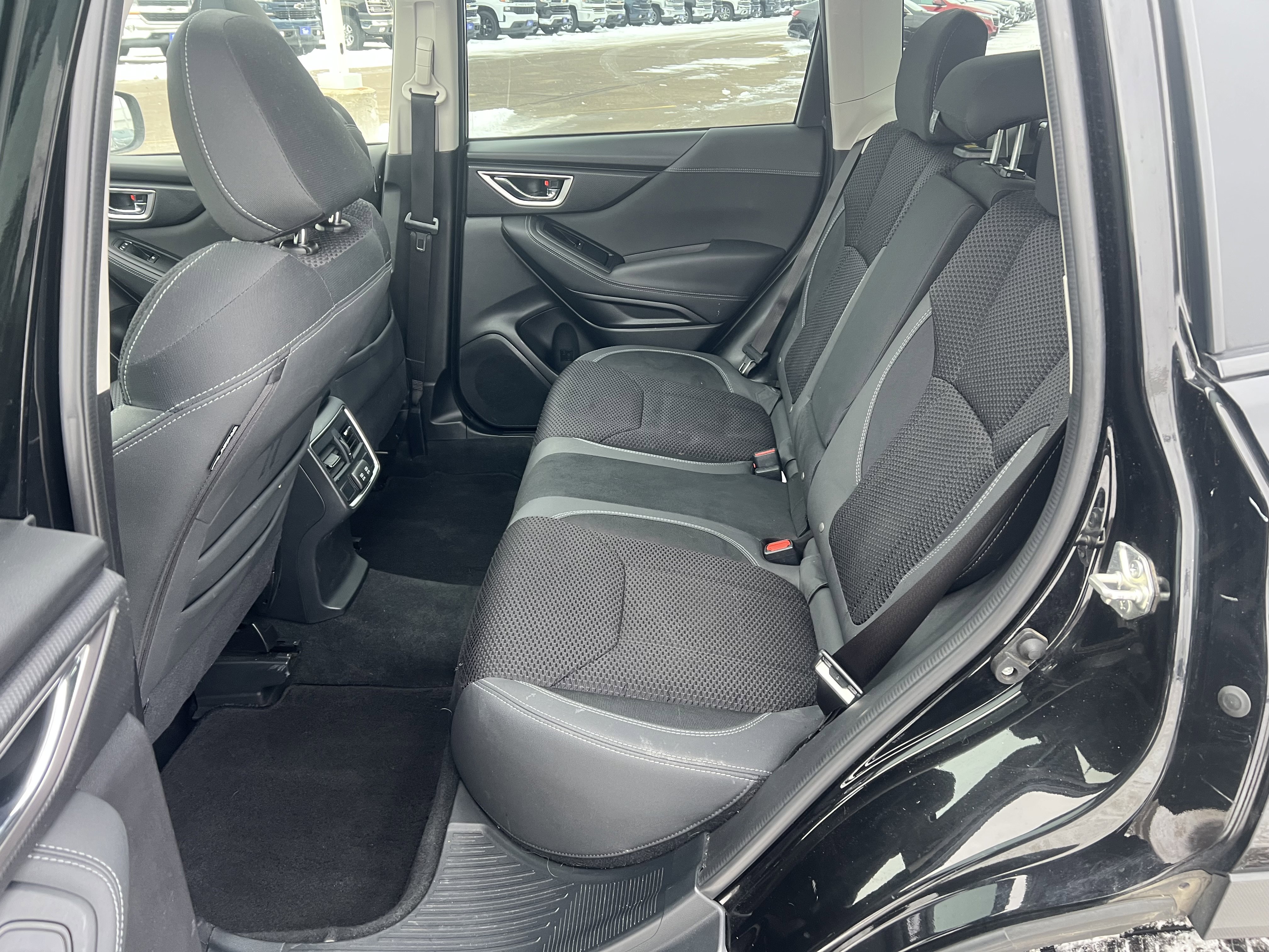 Used 2022 Subaru Forester Premium image 13