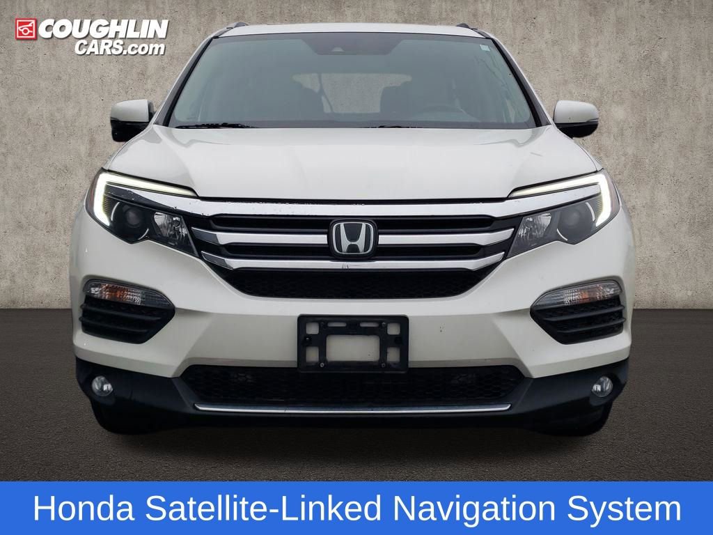Used 2017 Honda Pilot Touring image 3