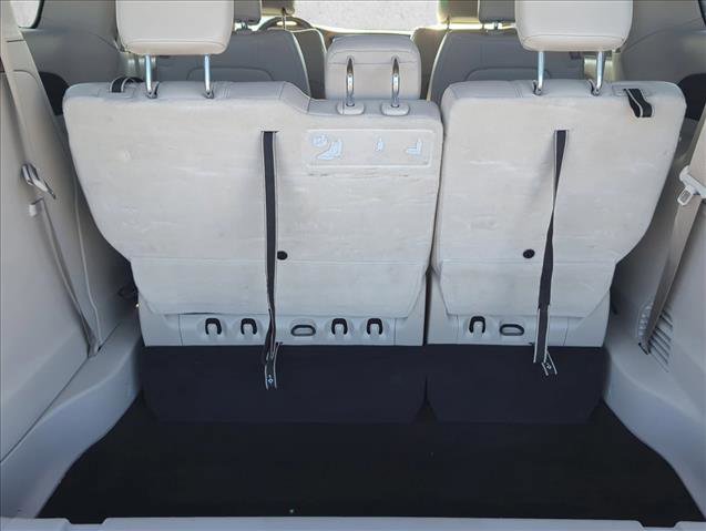 Used 2021 Chrysler Voyager Lxi image 23