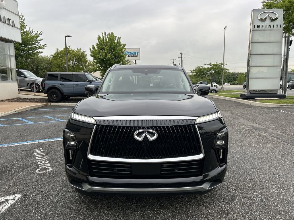 Certified 2025 INFINITI QX80 Sensory AWD/4WD image 3