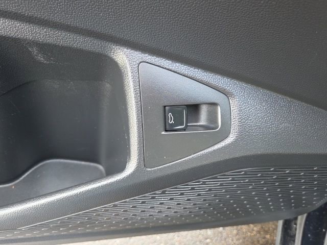 Used 2019 Volkswagen Jetta SEL image 21