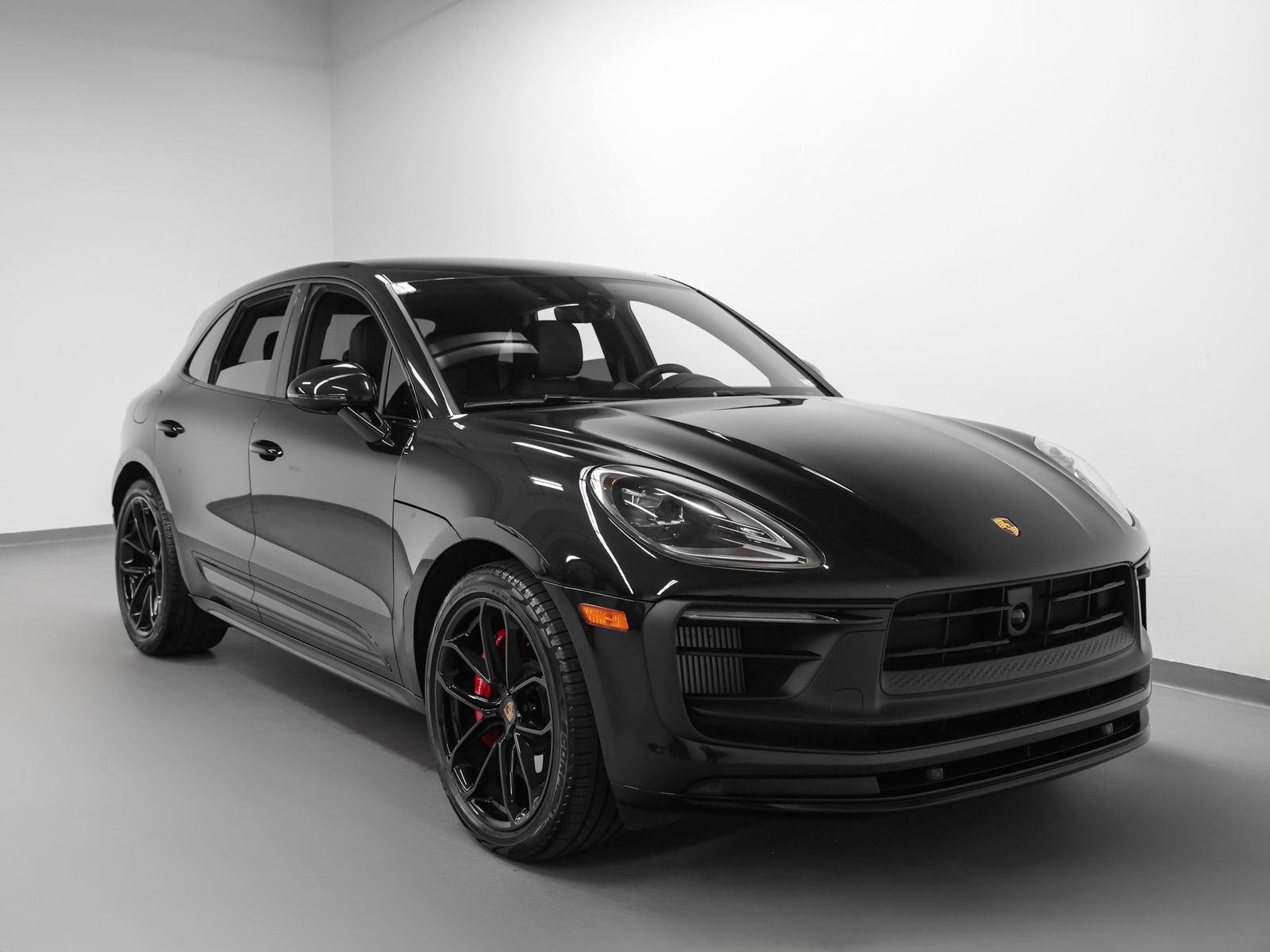 Certified 2023 Porsche Macan GTS image 10