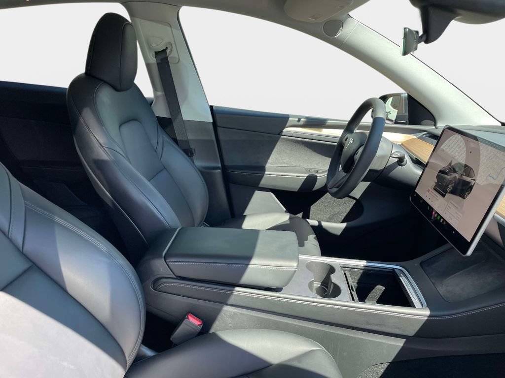 Used 2023 Tesla Model Y Long Range AWD/4WD image 10