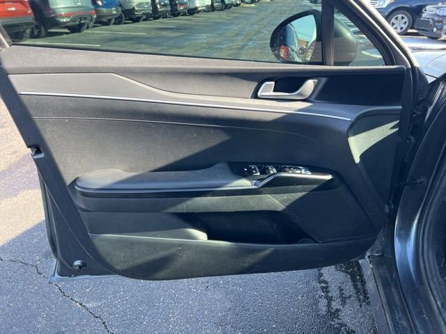 Used 2023 Kia K5 LXS image 26