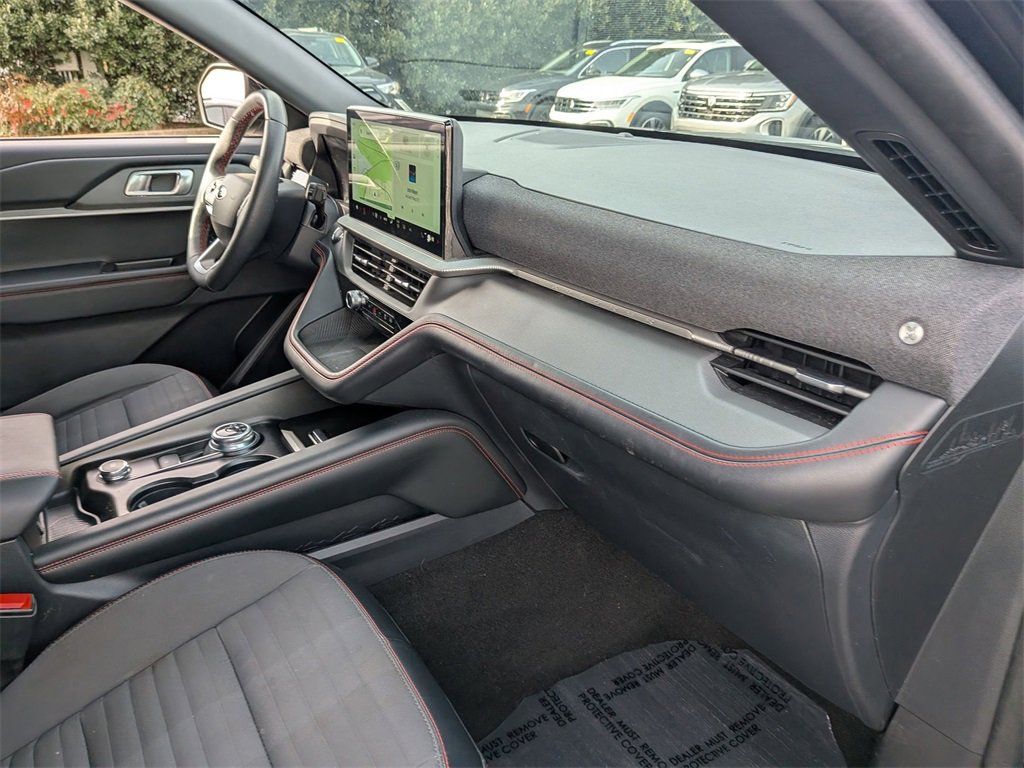 Used 2025 Ford Explorer ST-Line w/ ST-Line Street Pack image 31