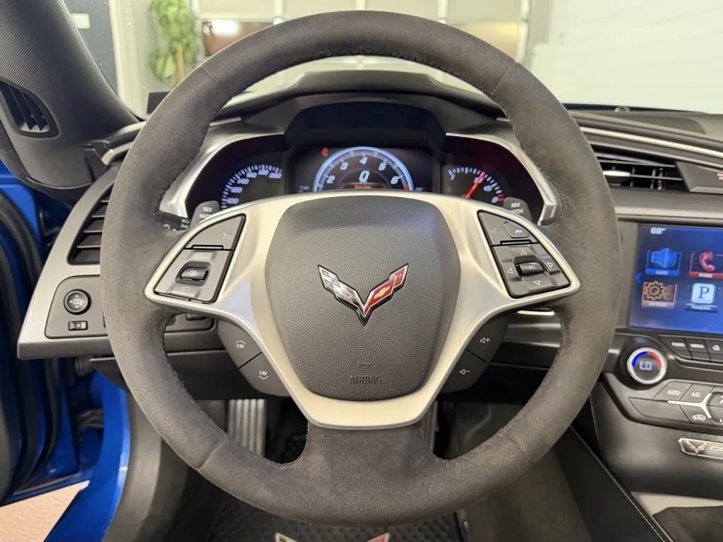 Used 2014 Chevrolet Corvette Stingray Convertible RWD image 22