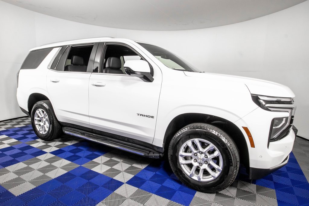 Used 2025 Chevrolet Tahoe LT image 3