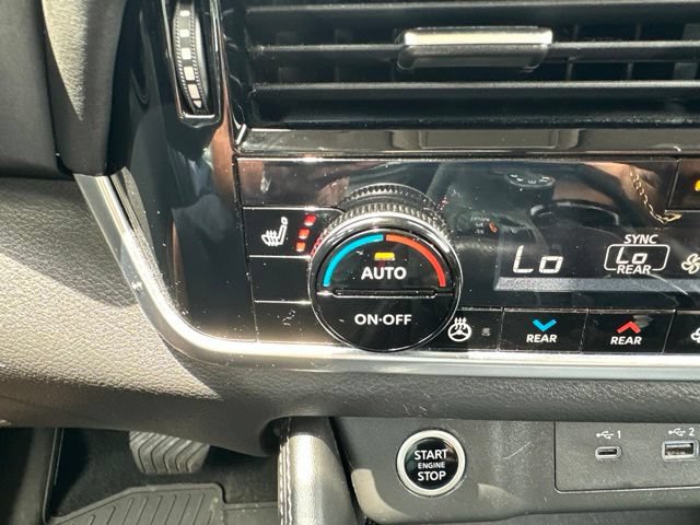 Used 2023 Nissan Rogue SL w/ SL Premium Package AWD/4WD image 21