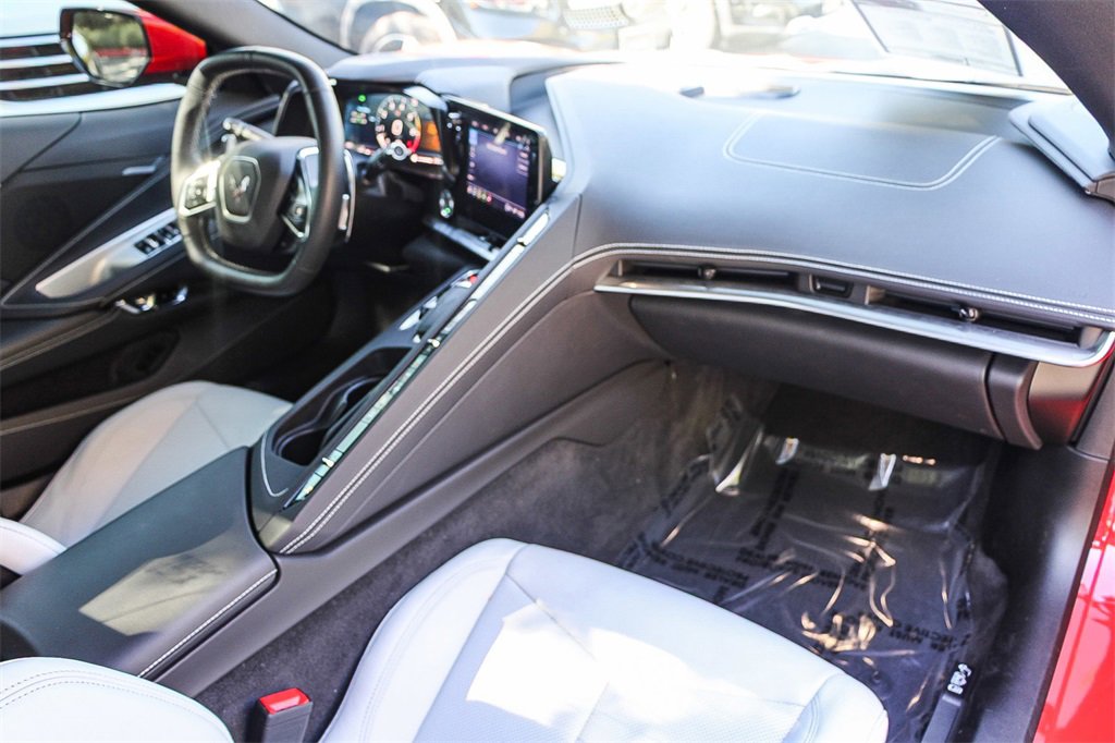 Used 2022 Chevrolet Corvette Stingray Convertible w/ 1LT image 15