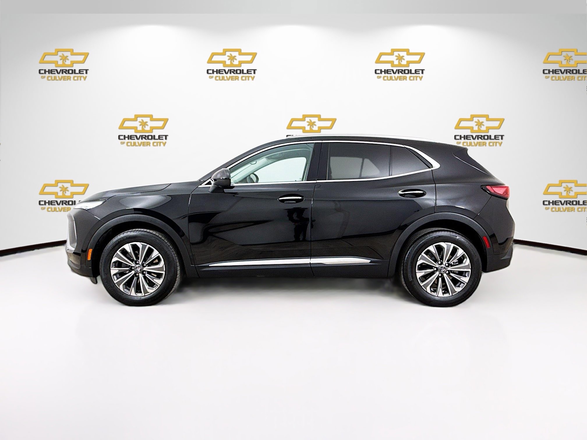 Used 2025 Buick Envision Preferred image 4