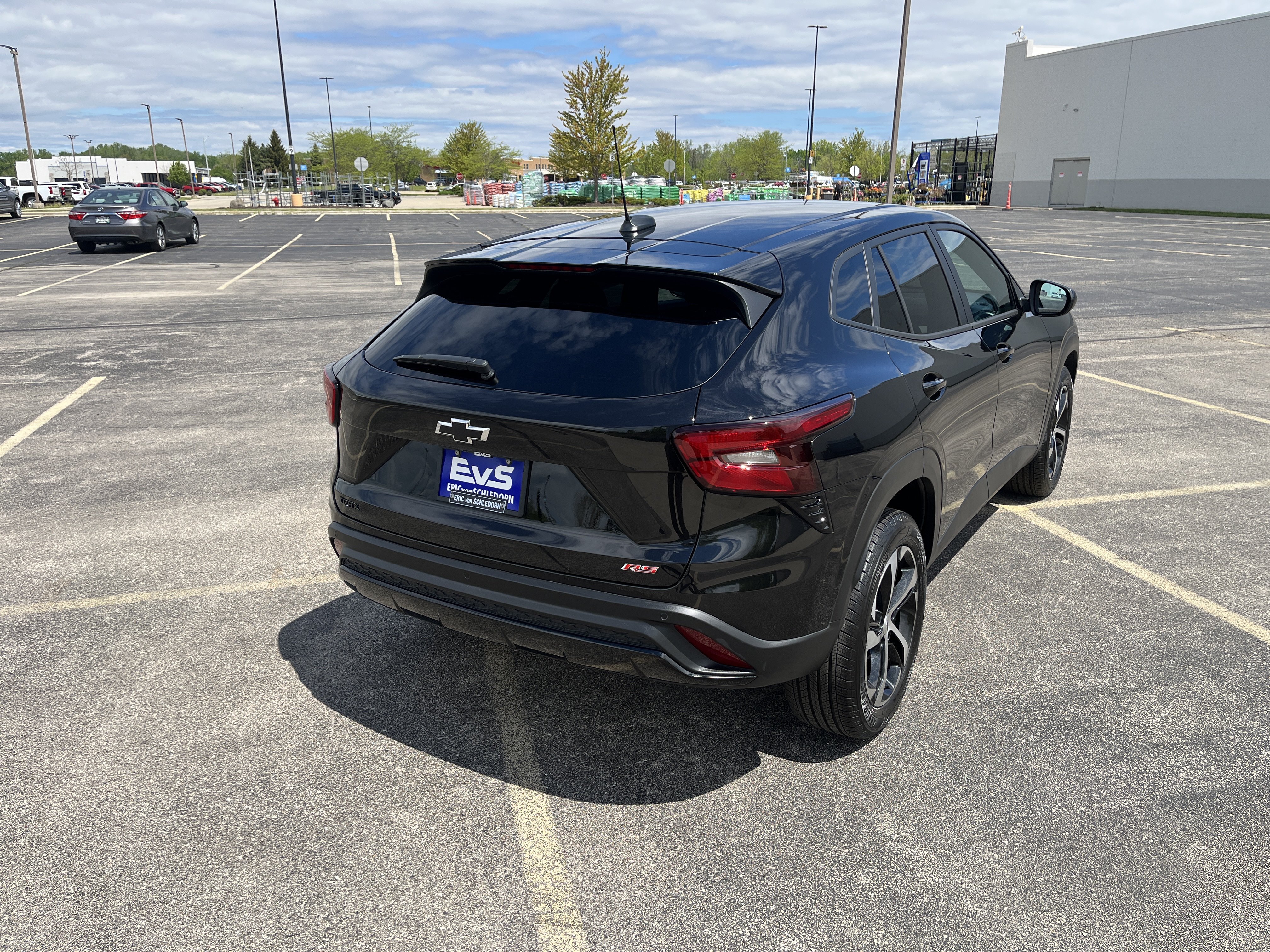 Used 2026 Chevrolet Trax RS w/ Driver Confidence Package FWD image 6