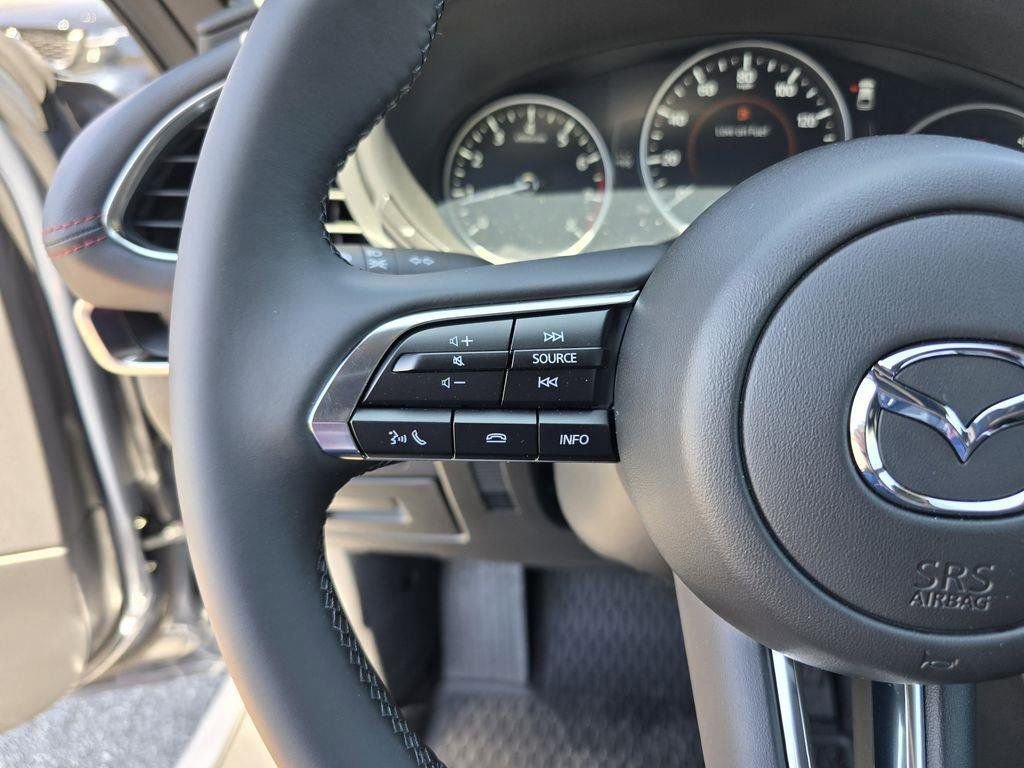 New 2026 MAZDA MAZDA3 Carbon image 31