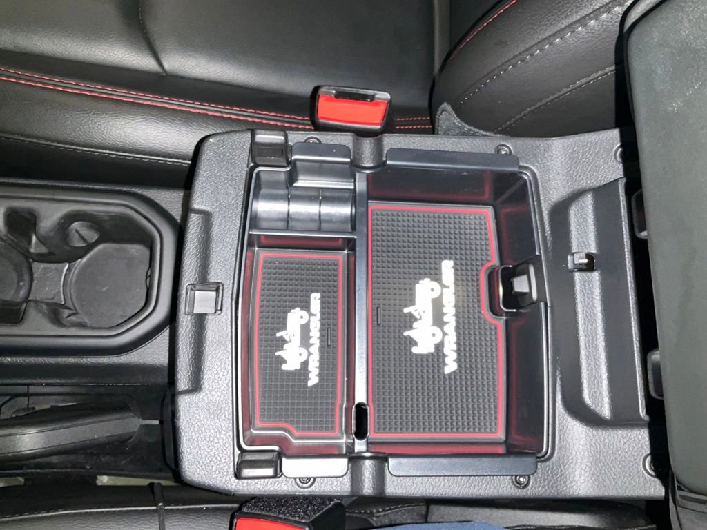 Used 2023 Jeep Wrangler Unlimited Rubicon w/ Cold Weather Group image 26