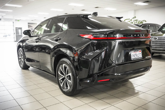 Certified 2024 Lexus RZ 300e Premium w/ Accessory Package (P5) FWD image 8
