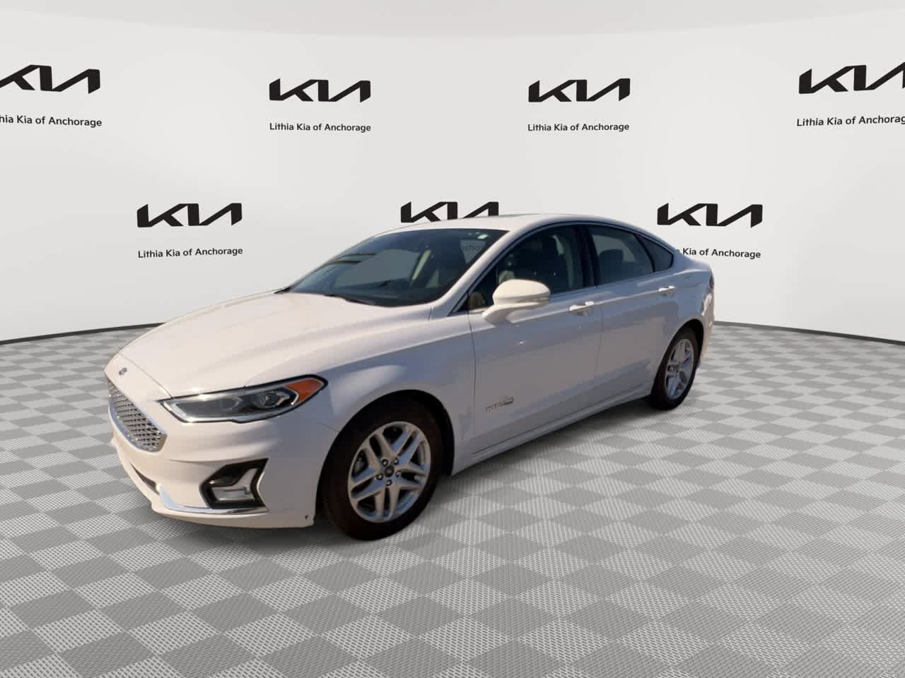 Used 2019 Ford Fusion Titanium FWD image 5