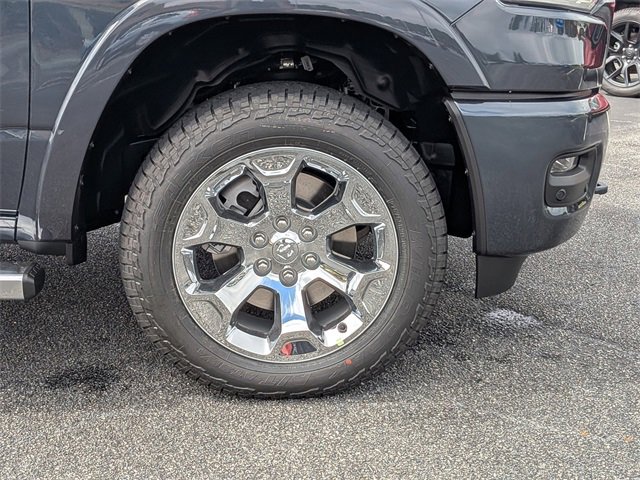 New 2026 RAM 1500 4x4 Crew Cab image 11