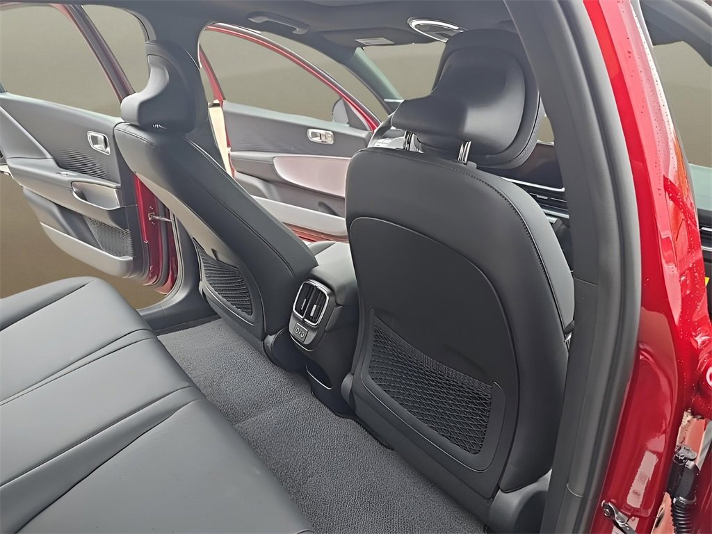 New 2025 Hyundai Ioniq 6 Limited image 16