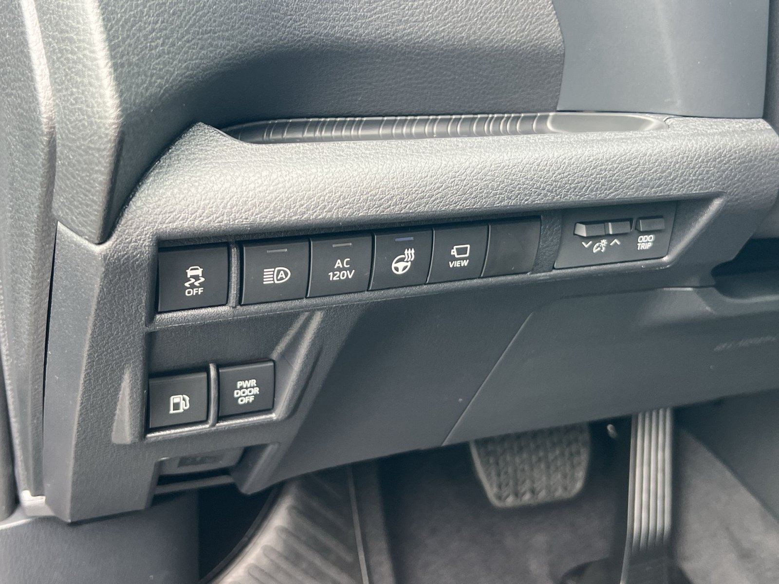 New 2026 Toyota Sienna Platinum AWD/4WD image 23