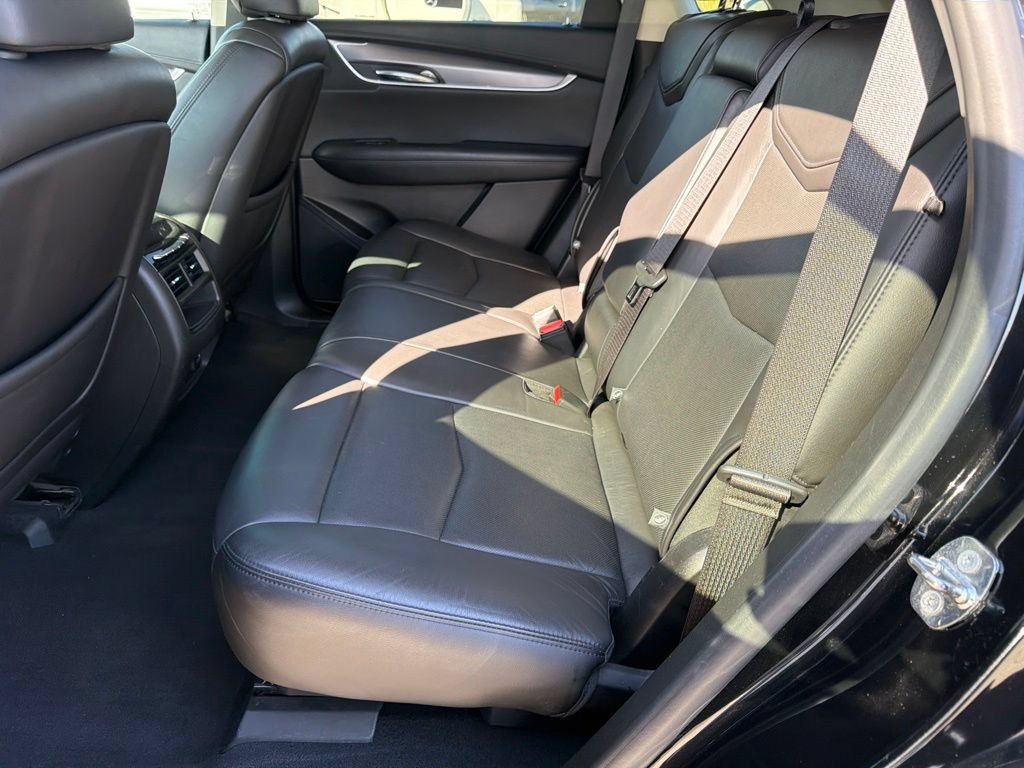 Used 2019 Cadillac XT5 Premium Luxury FWD image 36