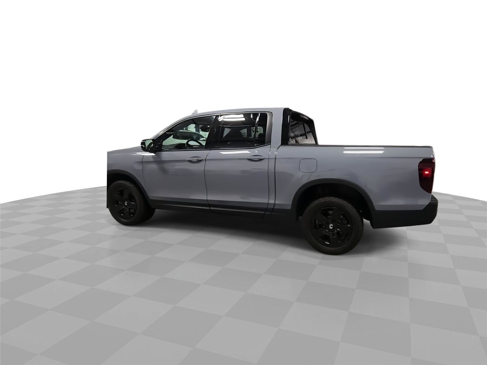 Used 2025 Honda Ridgeline Black Edition image 5