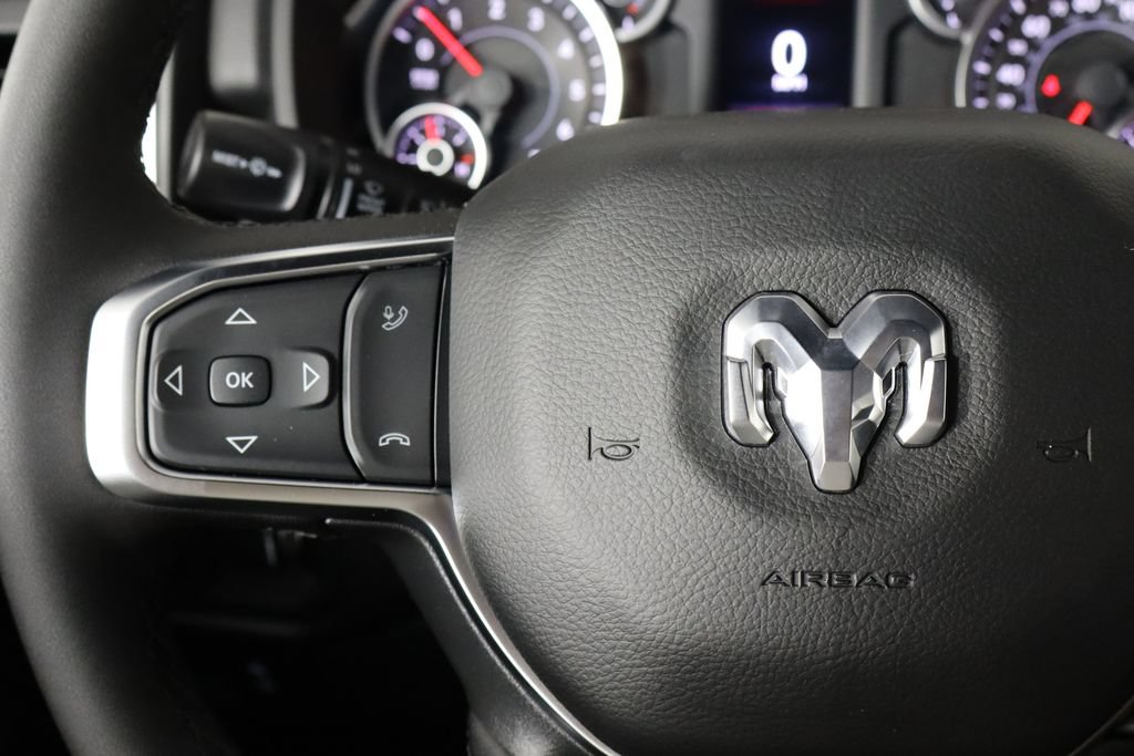 New 2027 RAM 1500 4x4 Crew Cab image 8