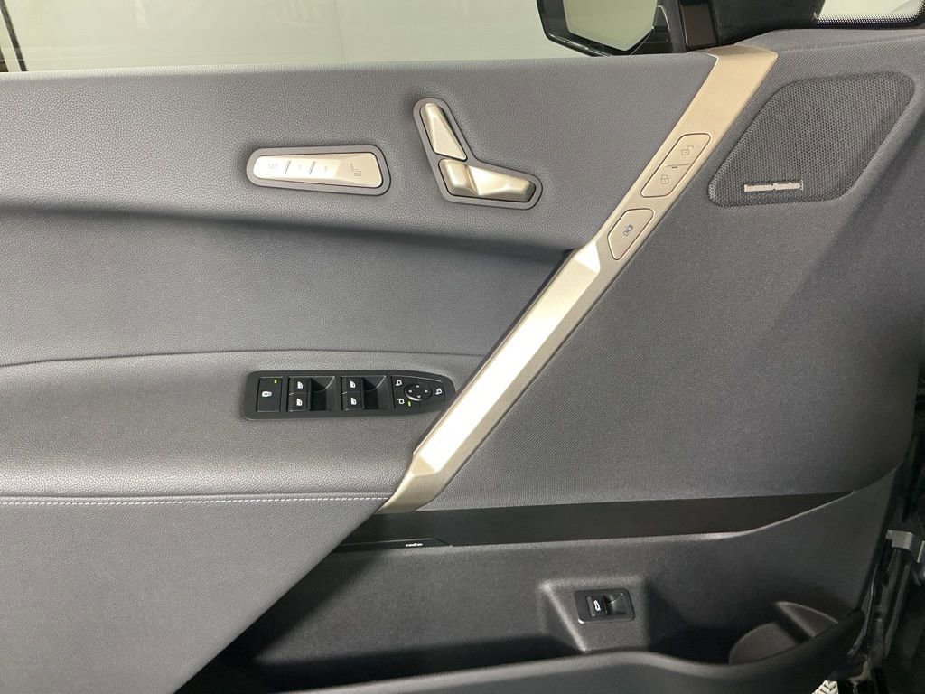Certified 2023 BMW iX xDrive50 w/ Sport Package image 19