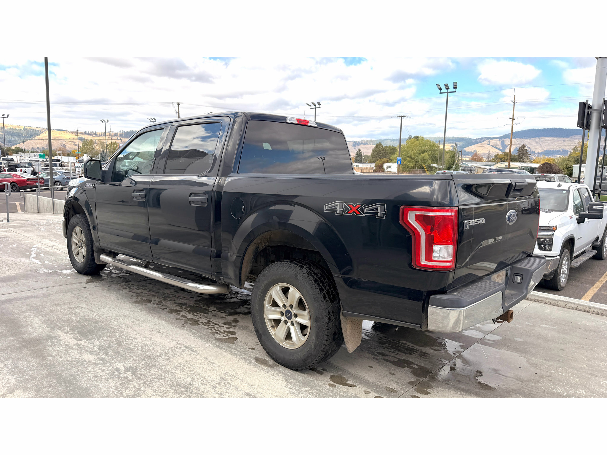 Used 2016 Ford F150 XLT AWD/4WD image 3