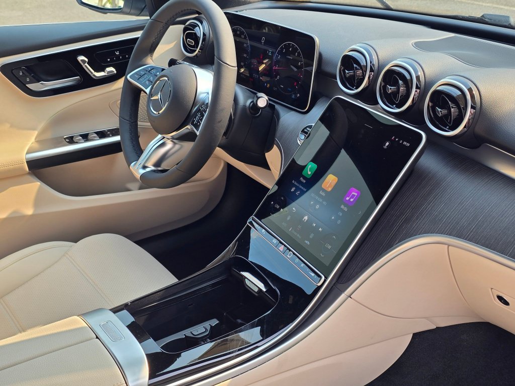 New 2026 Mercedes-Benz C 300 4MATIC Sedan image 25