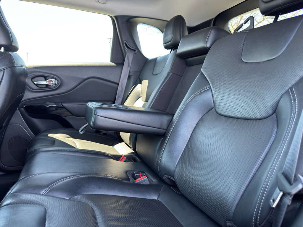 Used 2023 Jeep Cherokee Altitude Lux image 9