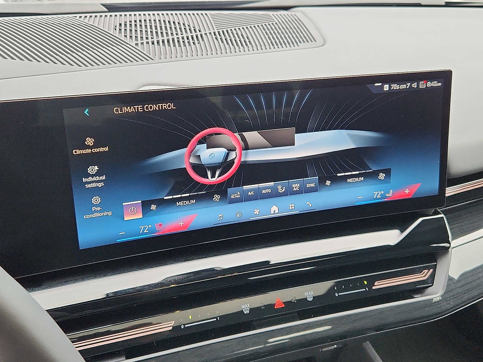 Used 2025 BMW 530i xDrive w/ Premium Package AWD/4WD image 15