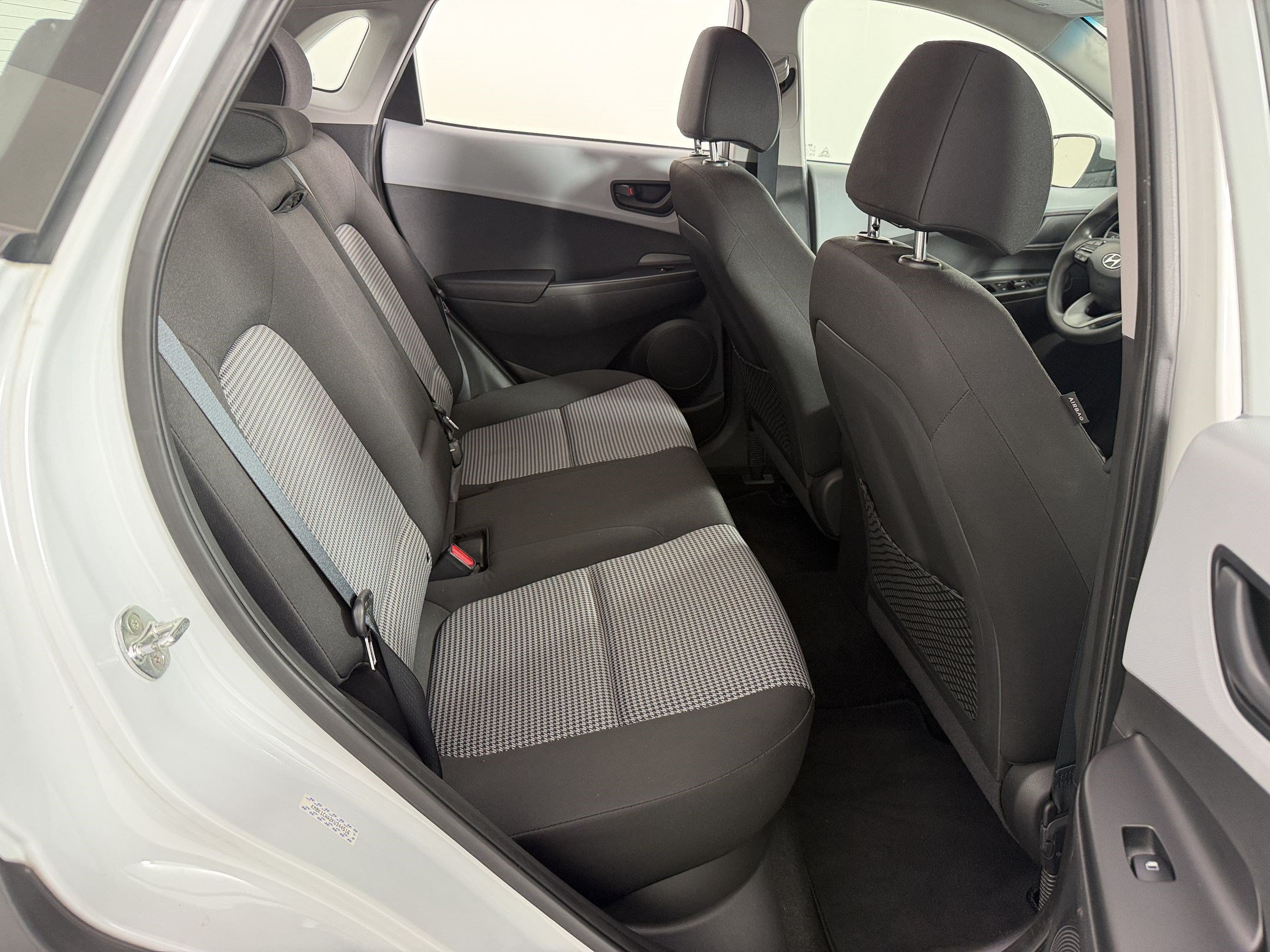 Used 2019 Hyundai Kona SE AWD/4WD image 28