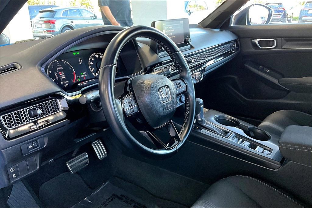 Used 2023 Honda Civic Sport image 17