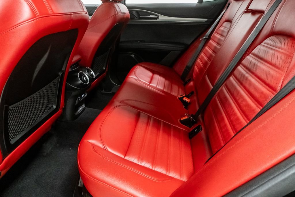 Used 2024 Alfa Romeo Stelvio Veloce image 26