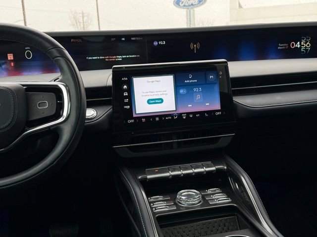 Used 2025 Lincoln Nautilus Reserve image 28