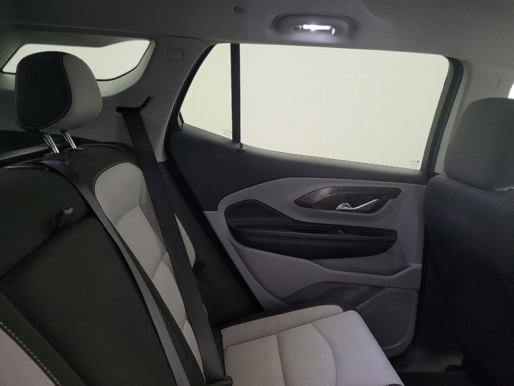 Used 2023 GMC Terrain SLE w/ Driver Convenience Package image 19