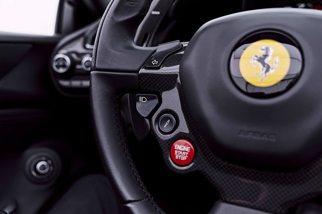 Used 2019 Ferrari 488 Spider RWD image 66