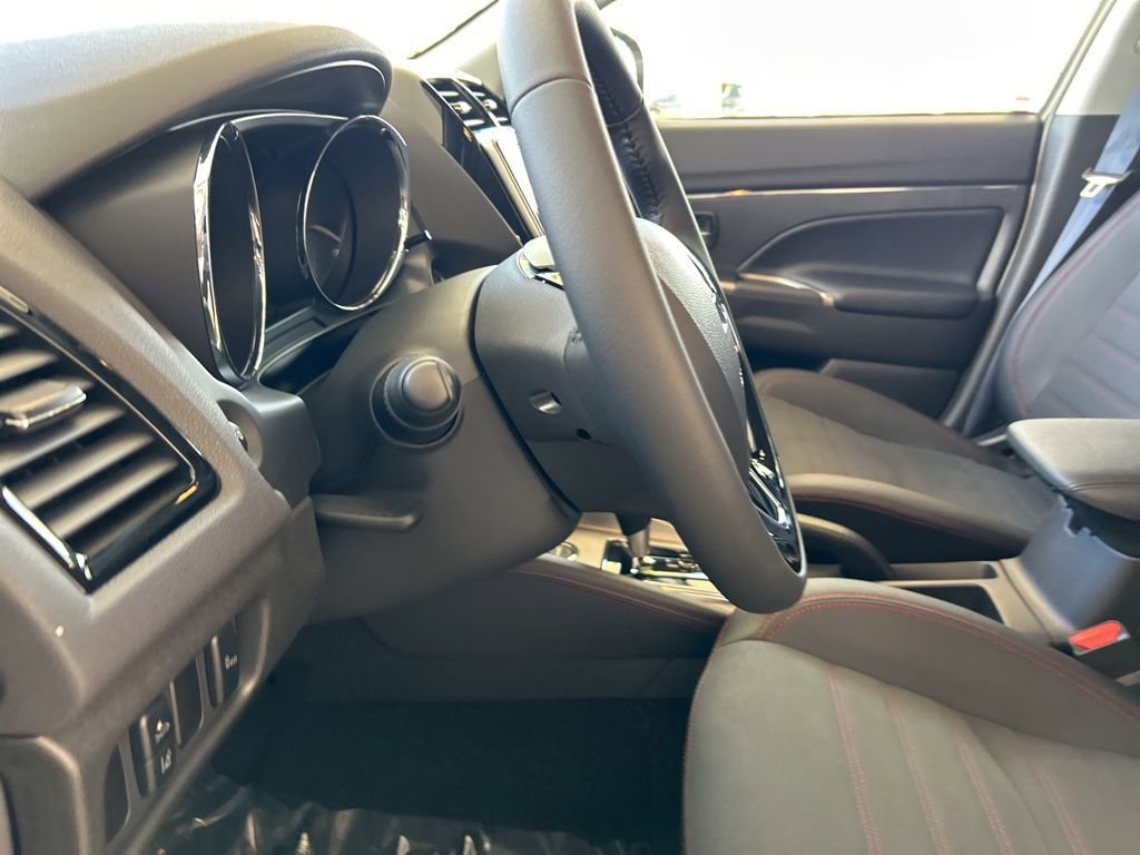 New 2026 Mitsubishi Outlander Sport SE AWD/4WD image 35