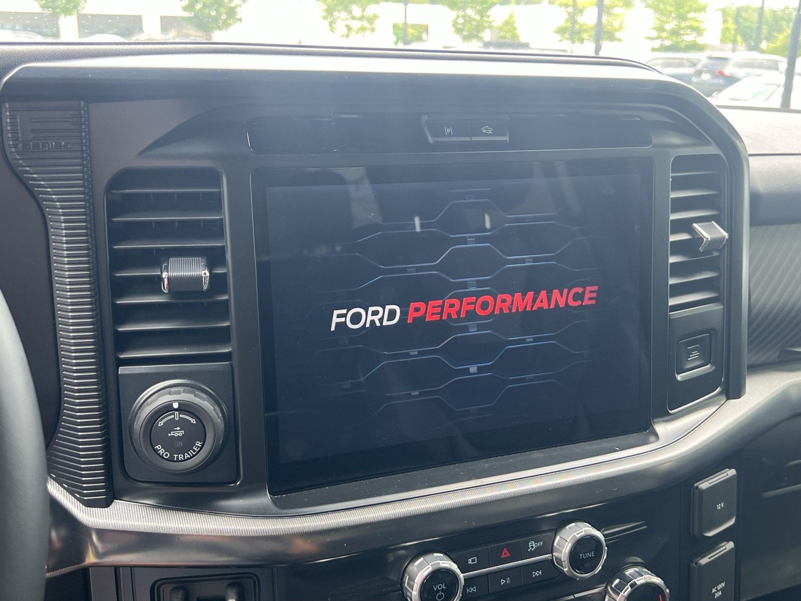 Used 2025 Ford F150 Raptor AWD/4WD image 16