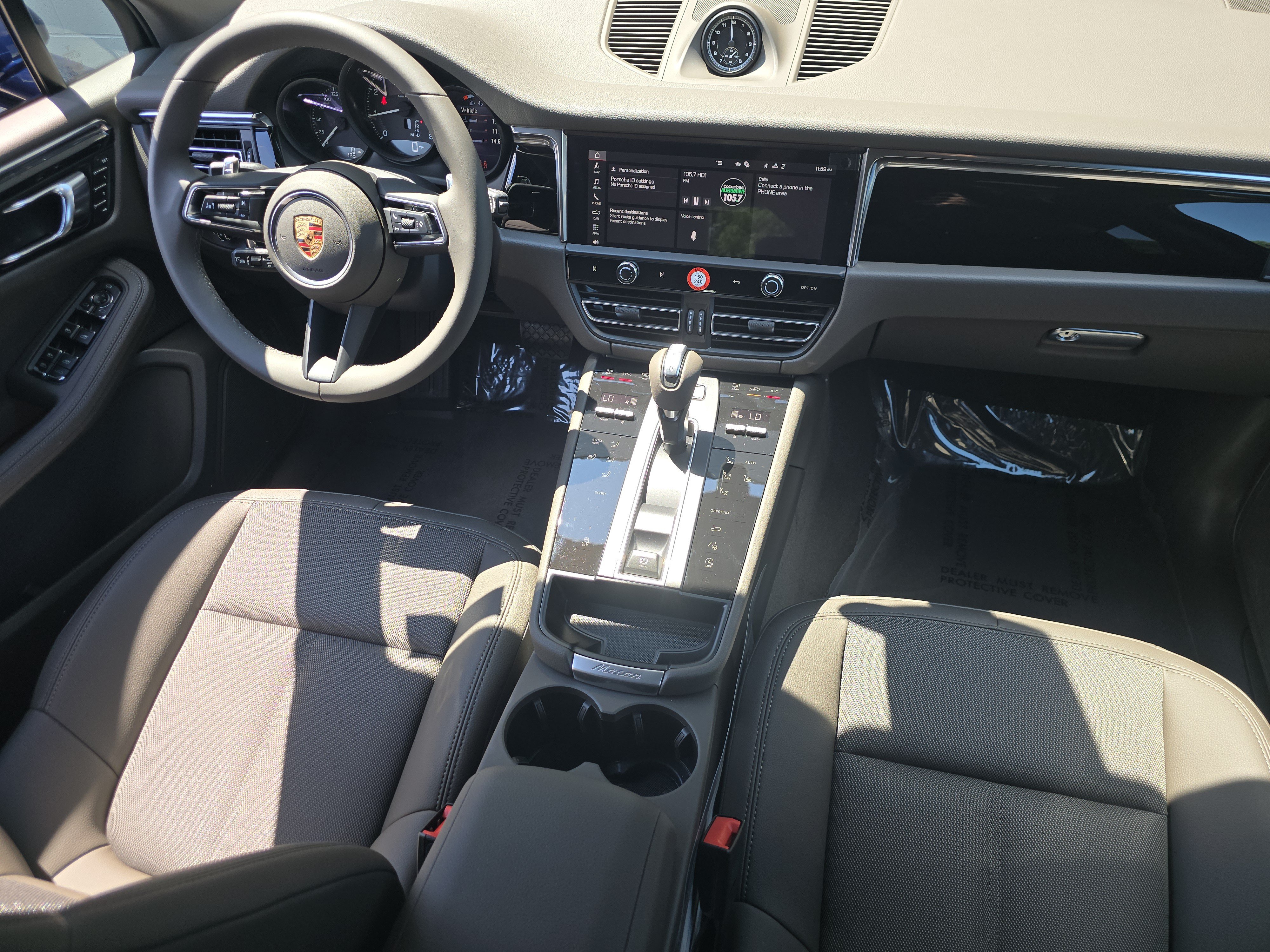 New 2026 Porsche Macan AWD/4WD image 21