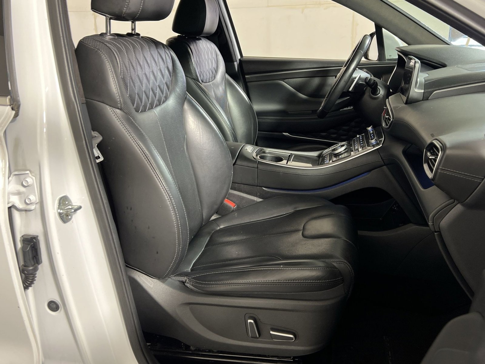 Used 2022 Hyundai Santa Fe Calligraphy image 26