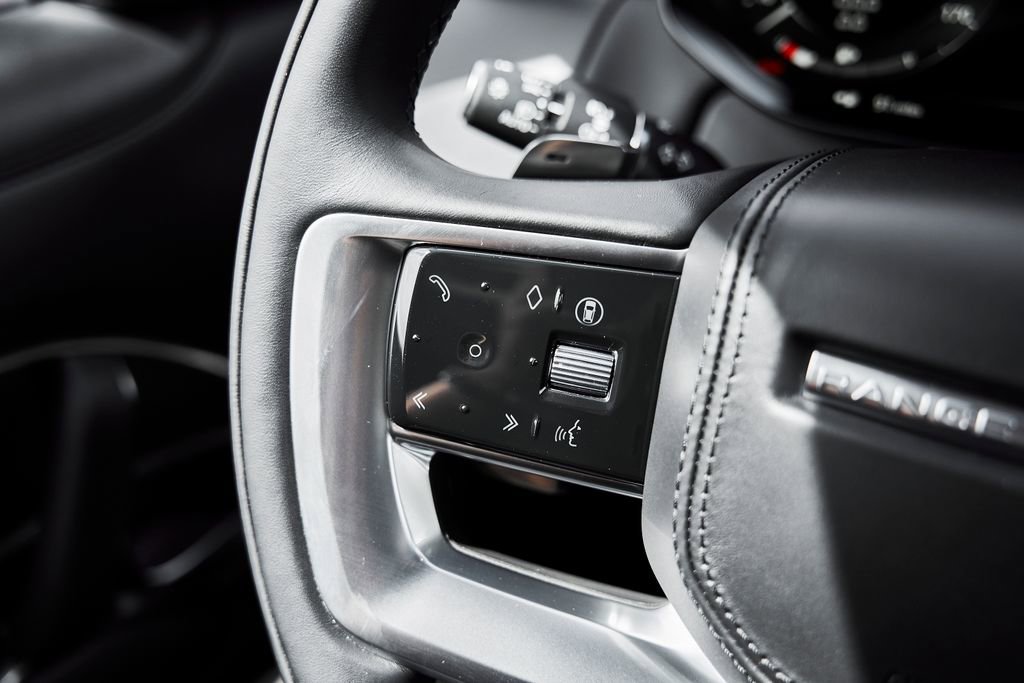 Used 2025 Land Rover Range Rover Long Wheelbase SE image 54