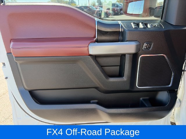 Used 2018 Ford F150 Platinum w/ Equipment Group 701A Luxury AWD/4WD image 16