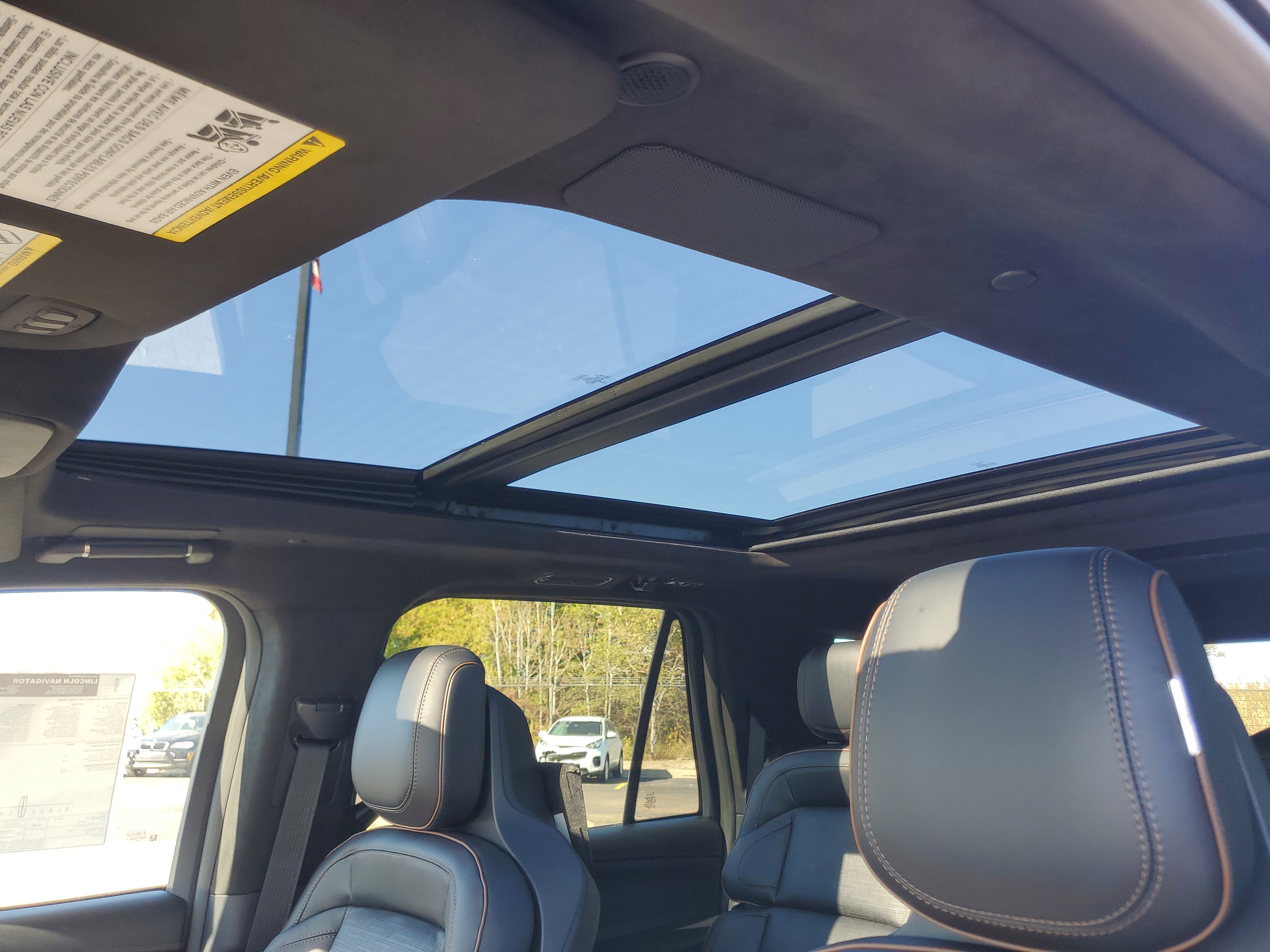 New 2025 Lincoln Navigator L Black Label image 11