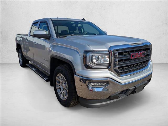 Used 2017 GMC Sierra 1500 SLE w/ SLE Value Package AWD/4WD image 3