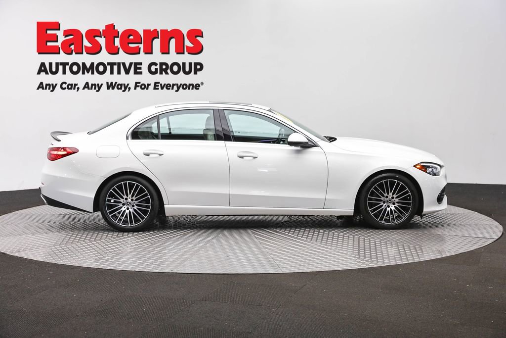 Used 2023 Mercedes-Benz C 300 4MATIC Sedan image 4