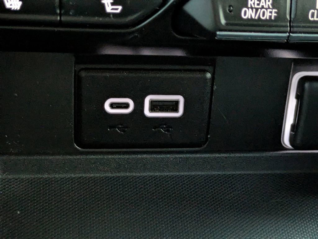 Used 2024 Chevrolet Tahoe RST w/ Luxury Package image 24