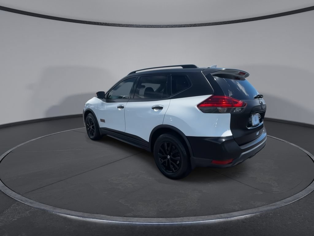 Used 2017 Nissan Rogue SV FWD image 5