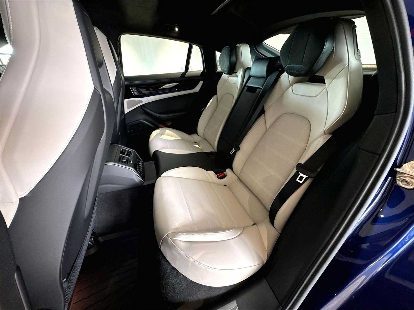 New 2026 Porsche Panamera 4 AWD/4WD image 27
